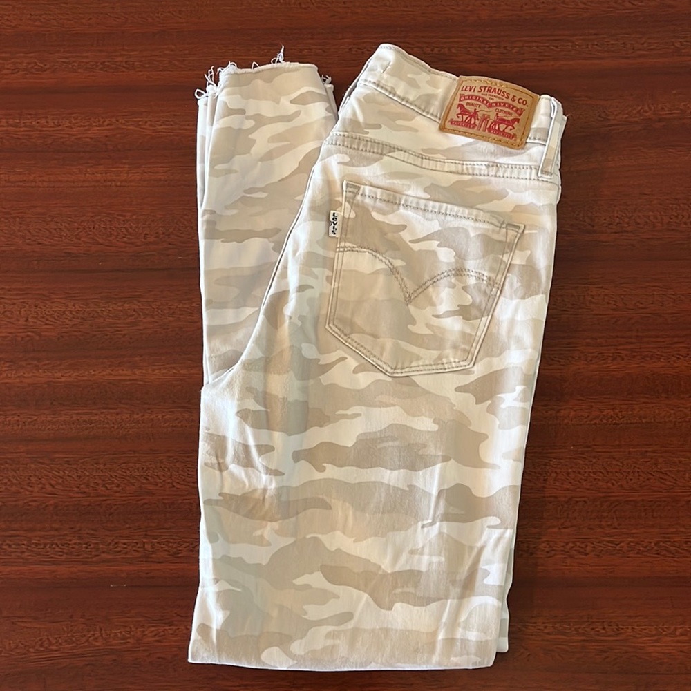 Levi’s Camo Jeans